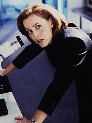 Gillian Anderson pic loading...