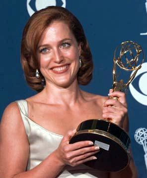 Gillian Anderson pic loading...