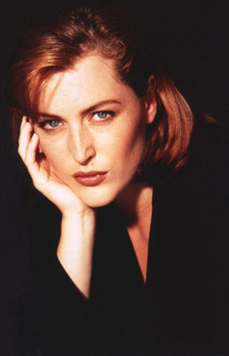 Gillian Anderson pic loading...