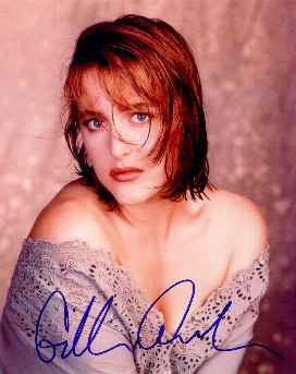 Gillian Anderson pic loading...