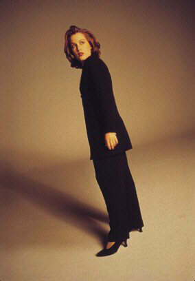 Gillian Anderson pic loading...