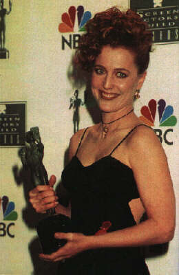 Gillian Anderson pic loading...