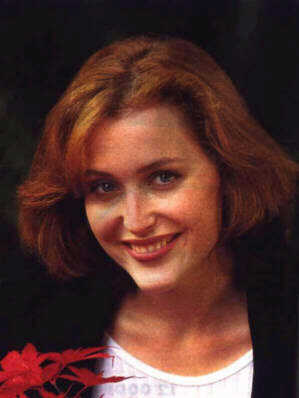 Gillian Anderson pic loading...