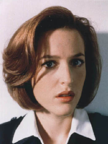 Gillian Anderson pic loading...