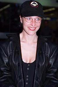 Gillian Anderson pic loading...