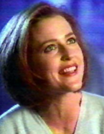 Gillian Anderson pic loading...