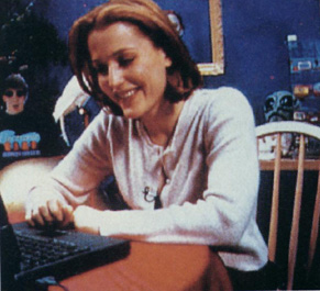 Gillian Anderson pic loading...