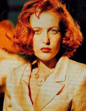 Gillian Anderson pic loading...