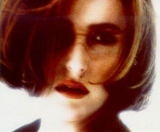 Gillian Anderson pic loading...