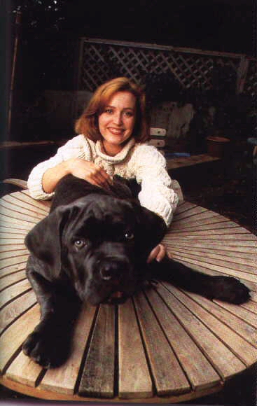 Gillian Anderson pic loading...