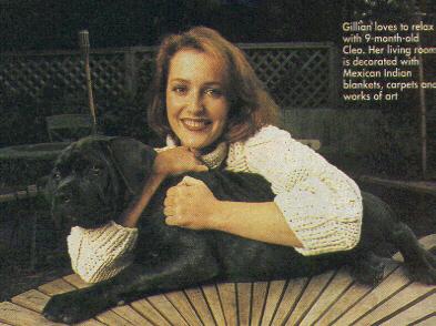 Gillian Anderson pic loading...