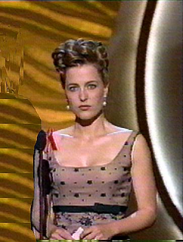 Gillian Anderson pic loading...