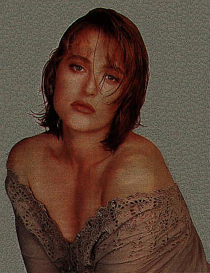 Gillian Anderson pic loading...