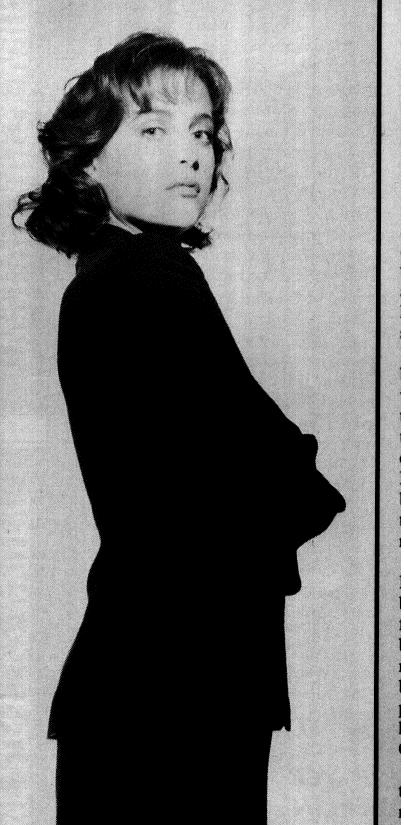 Gillian Anderson pic loading...