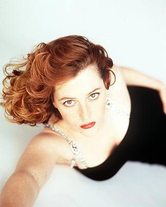 Gillian Anderson pic loading...