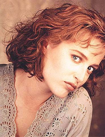 Gillian Anderson pic loading...