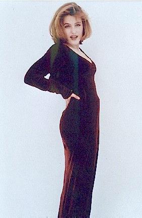 Gillian Anderson pic loading...