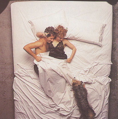 Gillian Anderson pic loading...