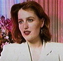 Gillian Anderson pic loading...