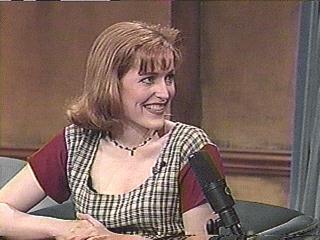 Gillian Anderson pic loading...