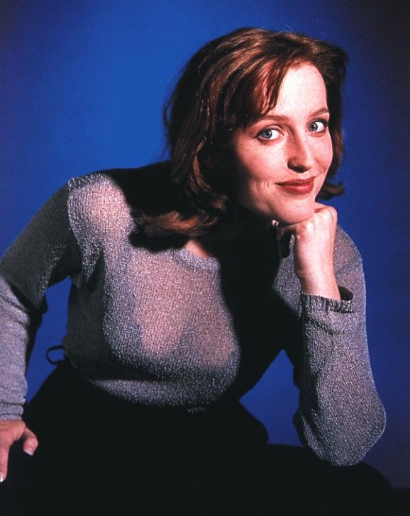 Gillian Anderson pic loading...
