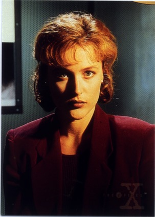 Gillian Anderson pic loading...