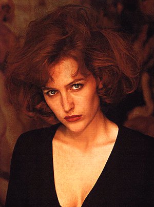 Gillian Anderson pic loading...