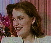 Gillian Anderson pic loading...