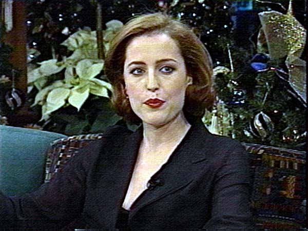 Gillian Anderson pic loading...