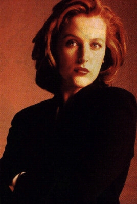 Gillian Anderson pic loading...