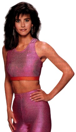 Courteney Cox pic loading...