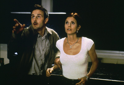 Courteney Cox pic loading...