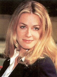 Elisabeth Shue pic loading...
