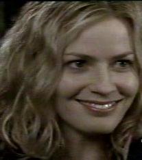 Elisabeth Shue pic loading...