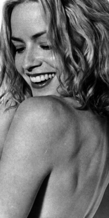 Elisabeth Shue pic loading...