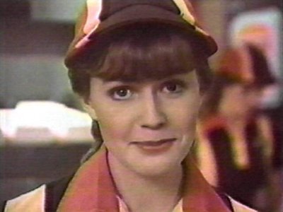 Elisabeth Shue pic loading...