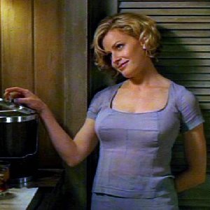 Elisabeth Shue pic loading...