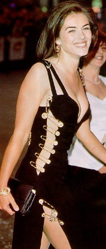 Elizabeth Hurley pic loading...