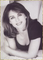 Elizabeth Hurley pic loading...