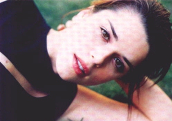 Neve Campbell pic loading...