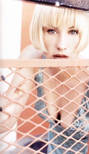 Patricia Arquette pic loading...